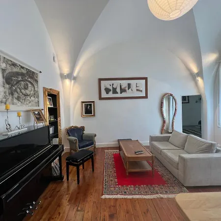 Courbet's Bachelor Pad Lejlighed