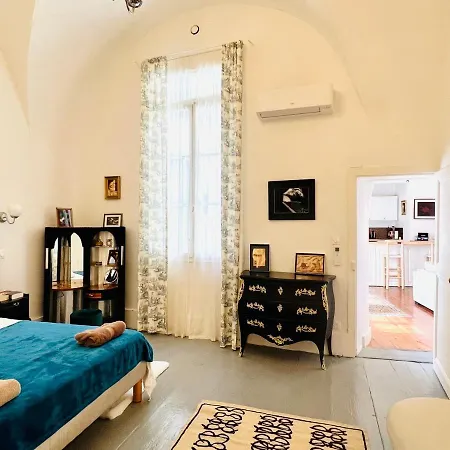 Courbet's Bachelor Pad *